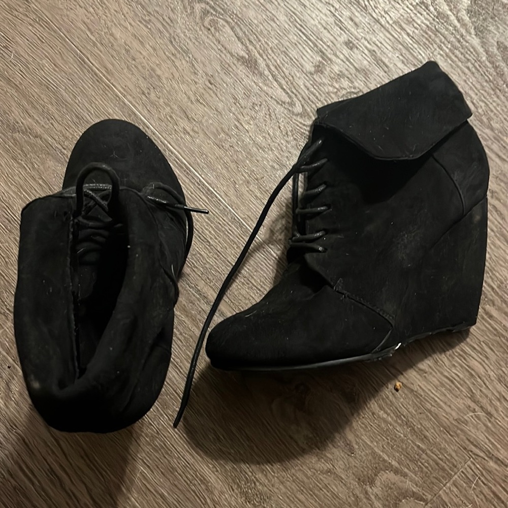 Super cute lace up booties
